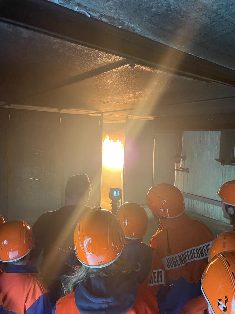 e4bfeeb1 3593 4a7b 8a18 68ff85adf1b1