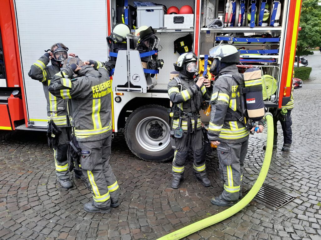 Anlegen der Schutzausruestung